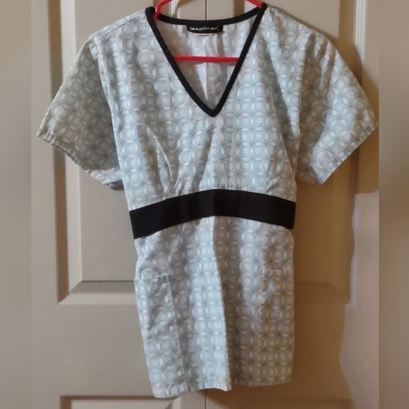 Los Angeles Roses Size Large Tie Back Scrub Top - Picture 1 of 3